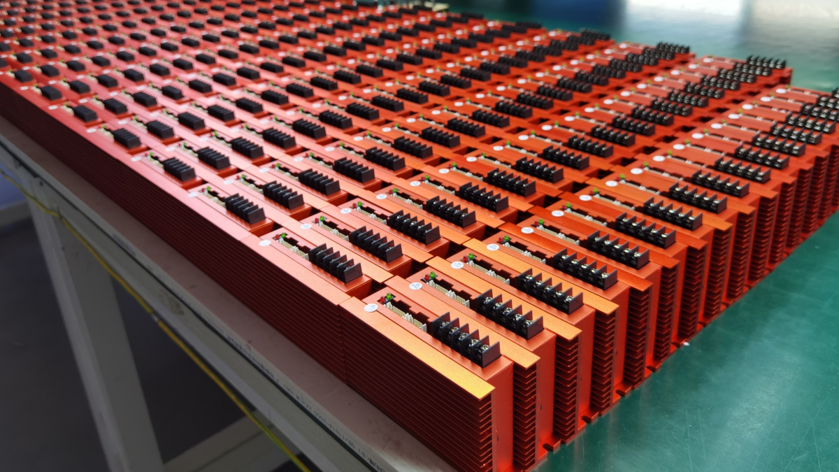 The role of terminal resistors in bus control